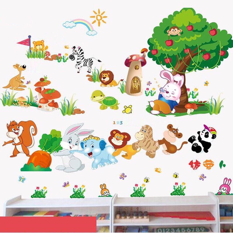 Decal/ tranh dán tường chủ đề ngày hội rừng xanh dành cho bé