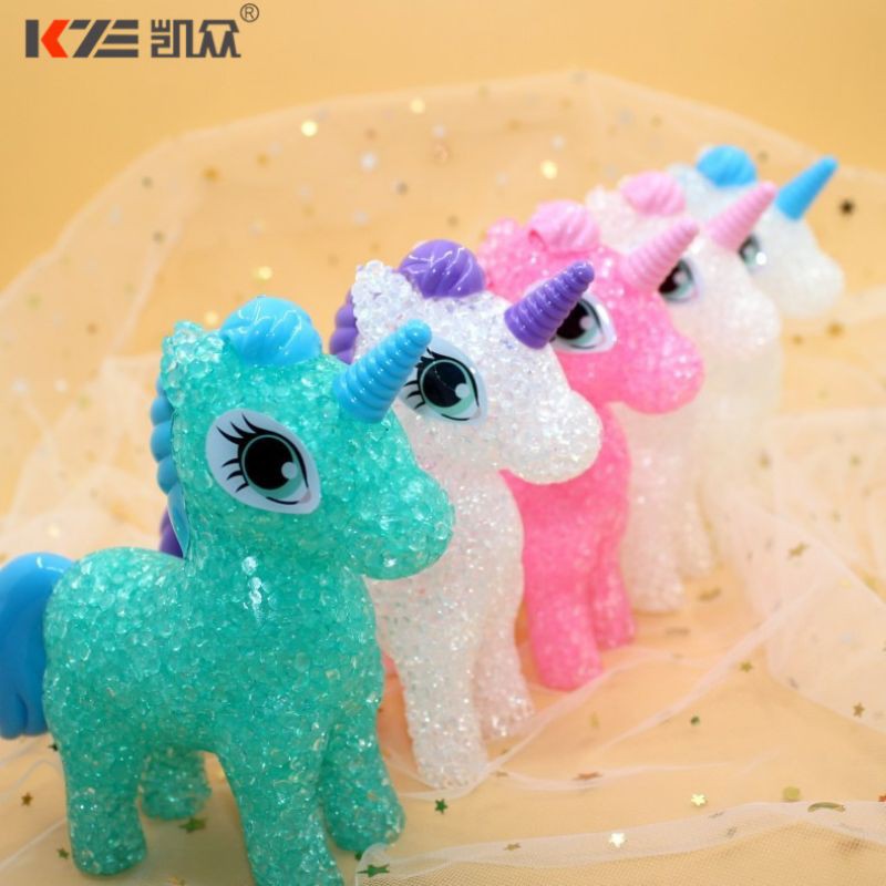 Đèn ngủ chú ngựa poni được kết từ hạt nhựa