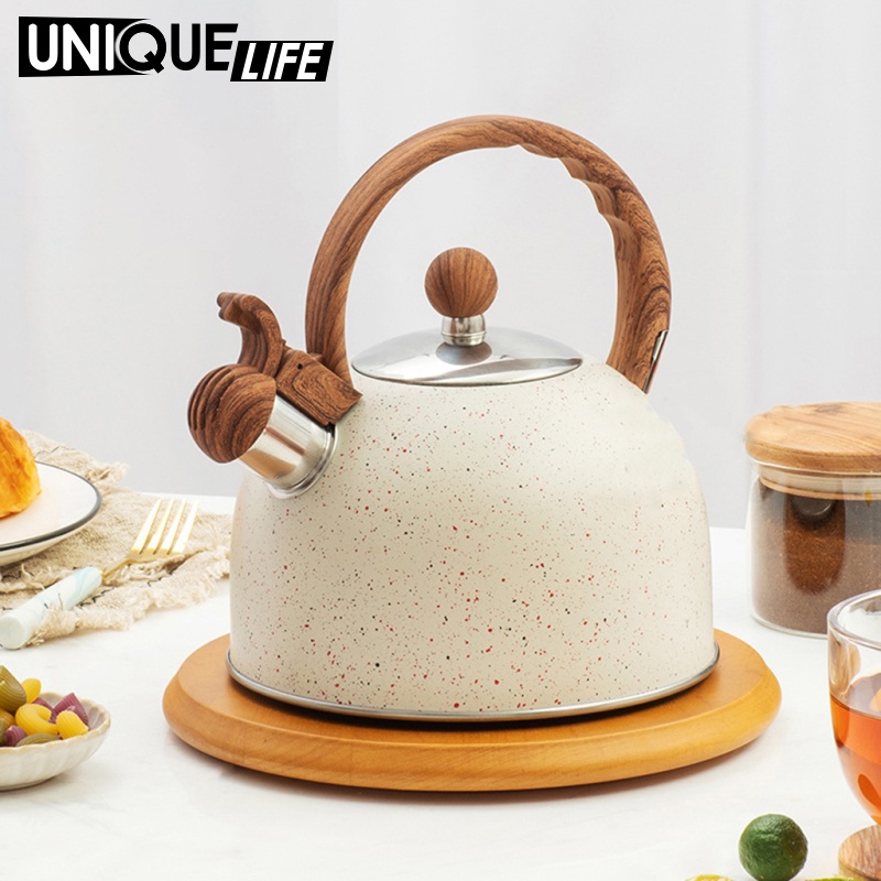 Ấm đun nước có tay cầm tiện dụng