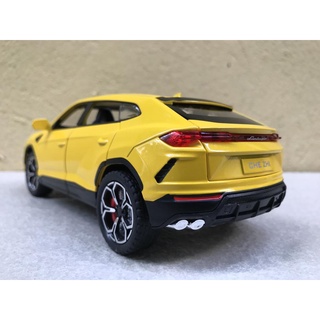 Mô hình xe Lamborghini URUS 2022 - 1:24