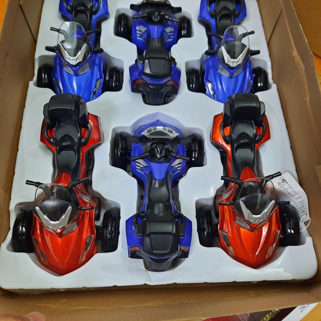 Mô hình Xe mô tô 3 bánh đồ chơi trẻ em bằng kim loại tỉ lệ 1:32 xe chạy cót có âm thanh và đèn