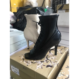 Boot hở mũi gót nhọn thắt dây