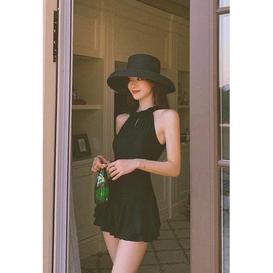 Đồ bơi nữ dáng váy, áo tắm cổ yếm dáng đầm màu đen, size từ 38-68kg