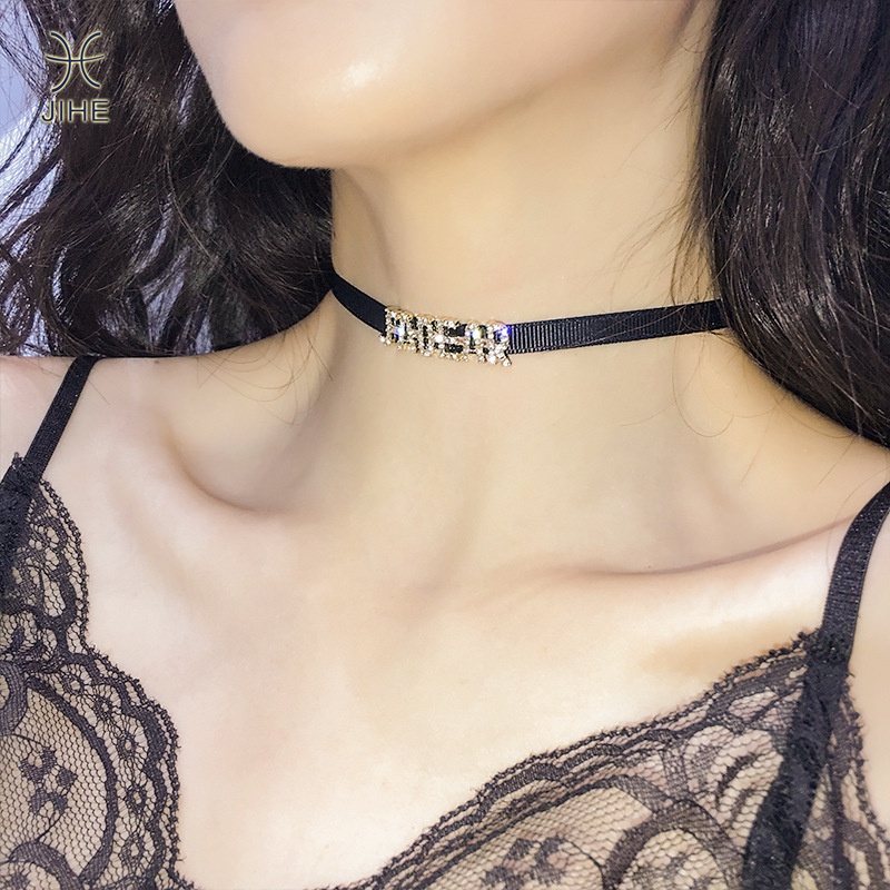 Vòng Cổ Choker Ngắn Mặt Chữ Thời Trang Cho Nữ
