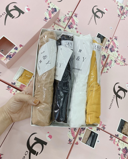 HỘP 4 ÁO PHÔNG GIẤY CỔ TIM SIÊU HOT NỮ A04 | BigBuy360 - bigbuy360.vn