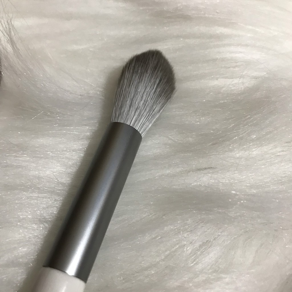 Cọ Trang Điểm Highlight My Destiny Trắng Lớn