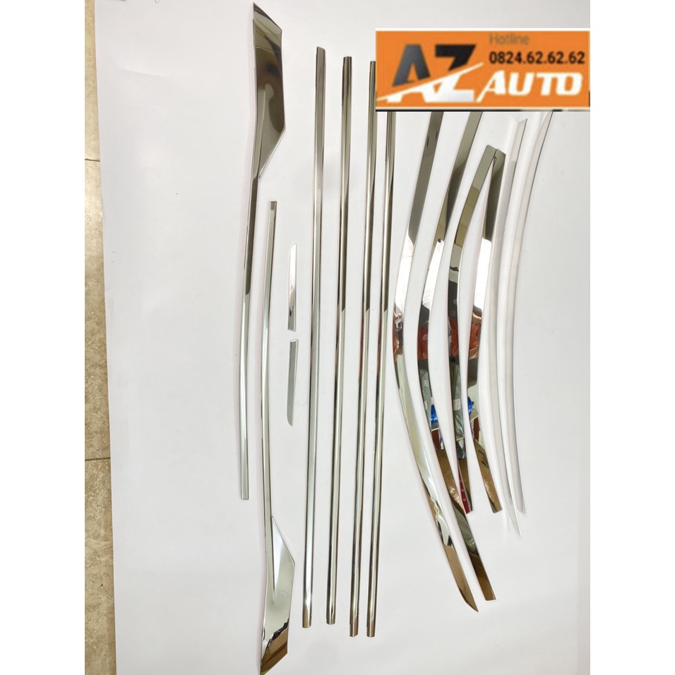 Nẹp viền chân kính, cong kính xe TOYOTA VELOZ 2022 2023 chất liệu inox sáng bóng
