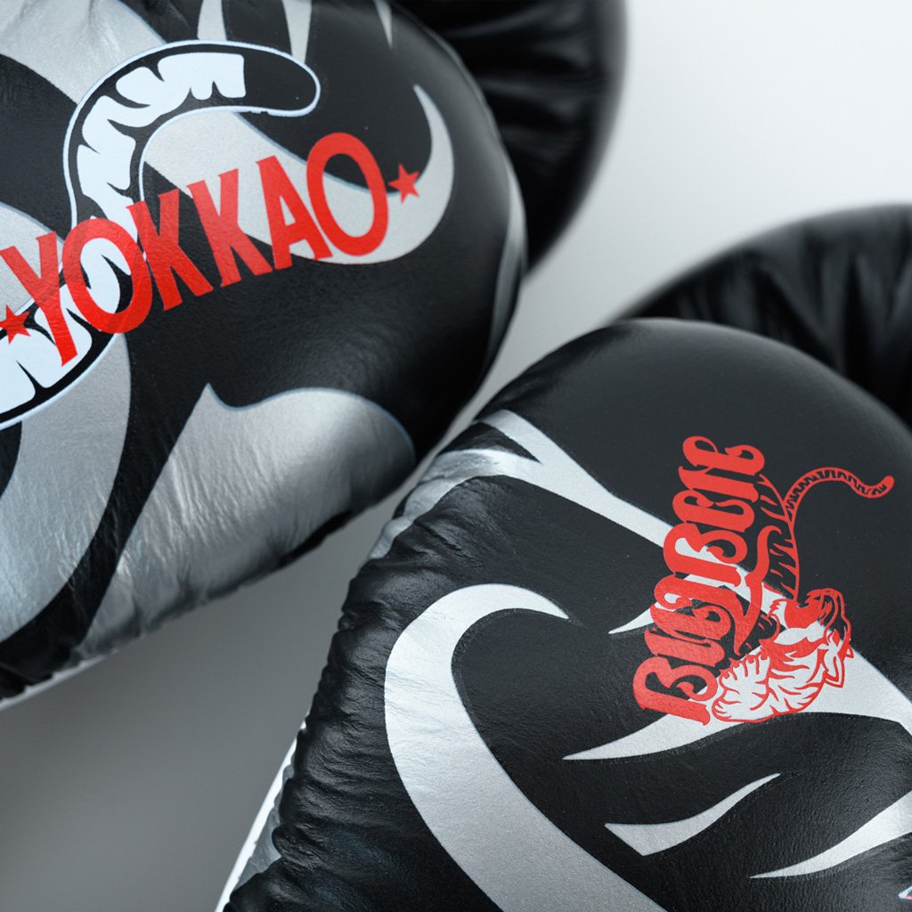 Găng tay Boxing Yokkao BYGL-90 90'S - Black