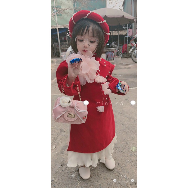Set áo dài nhung hoa tặng kèm mấn cho bé 9-17kg