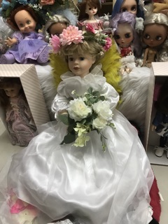 Đầm búp bê sứ cô dâu.