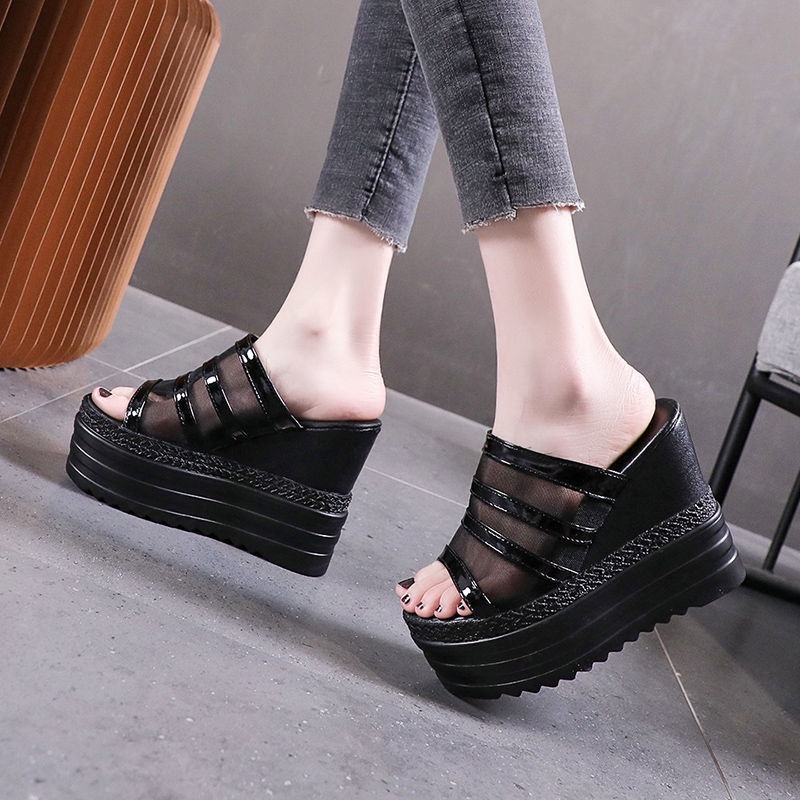 Đôi dép lười đế dày tăng chiều cao thời trang cho nữ