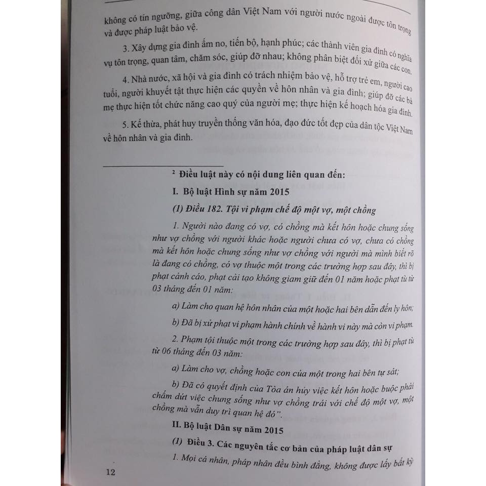 Sách - Chỉ dẫn áp dụng luật hôn nhân và gia đình năm 2014