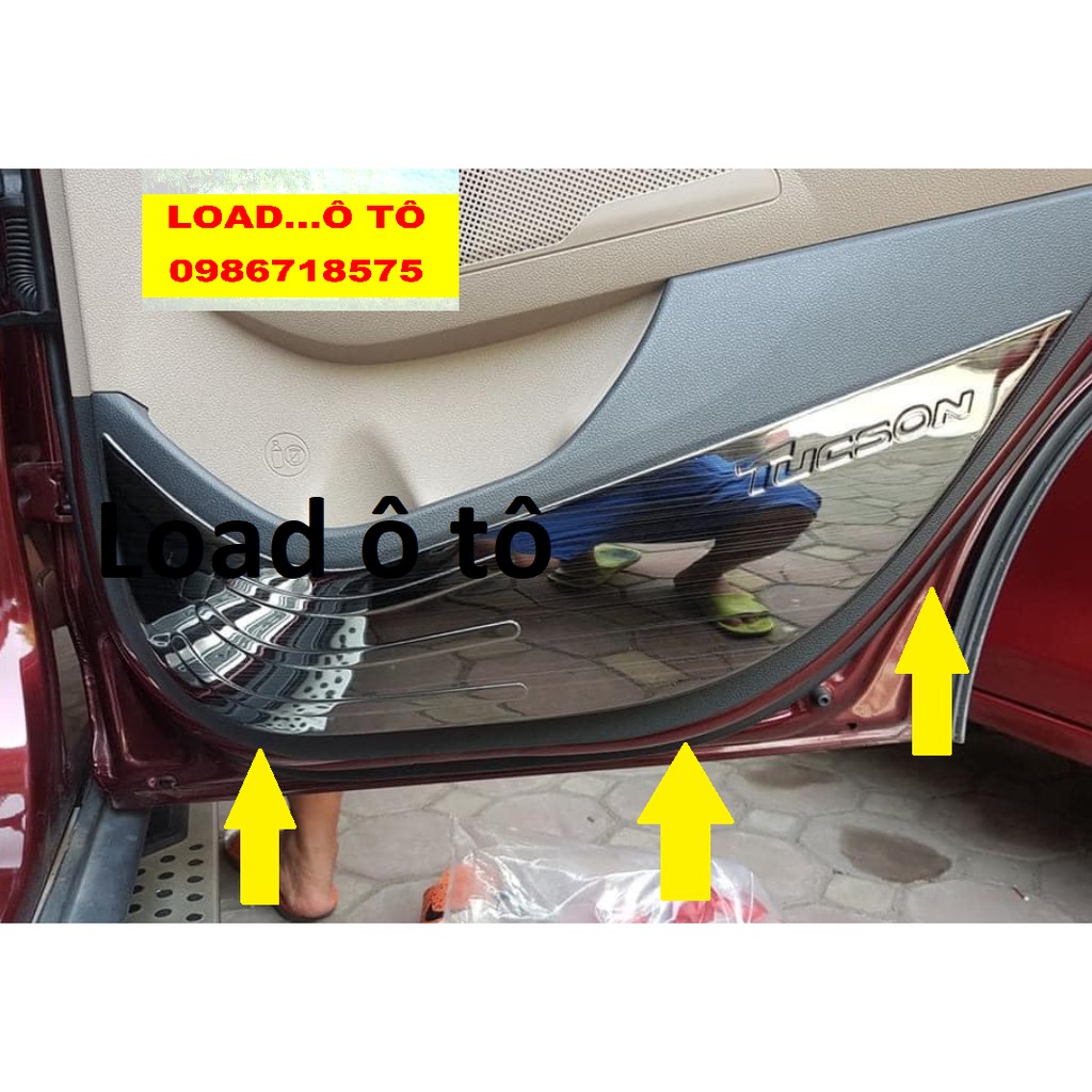 Ốp Tapli Cánh Cửa Xe Huyndai Tucson 2018-2021 Vân Titan Cao Cấp