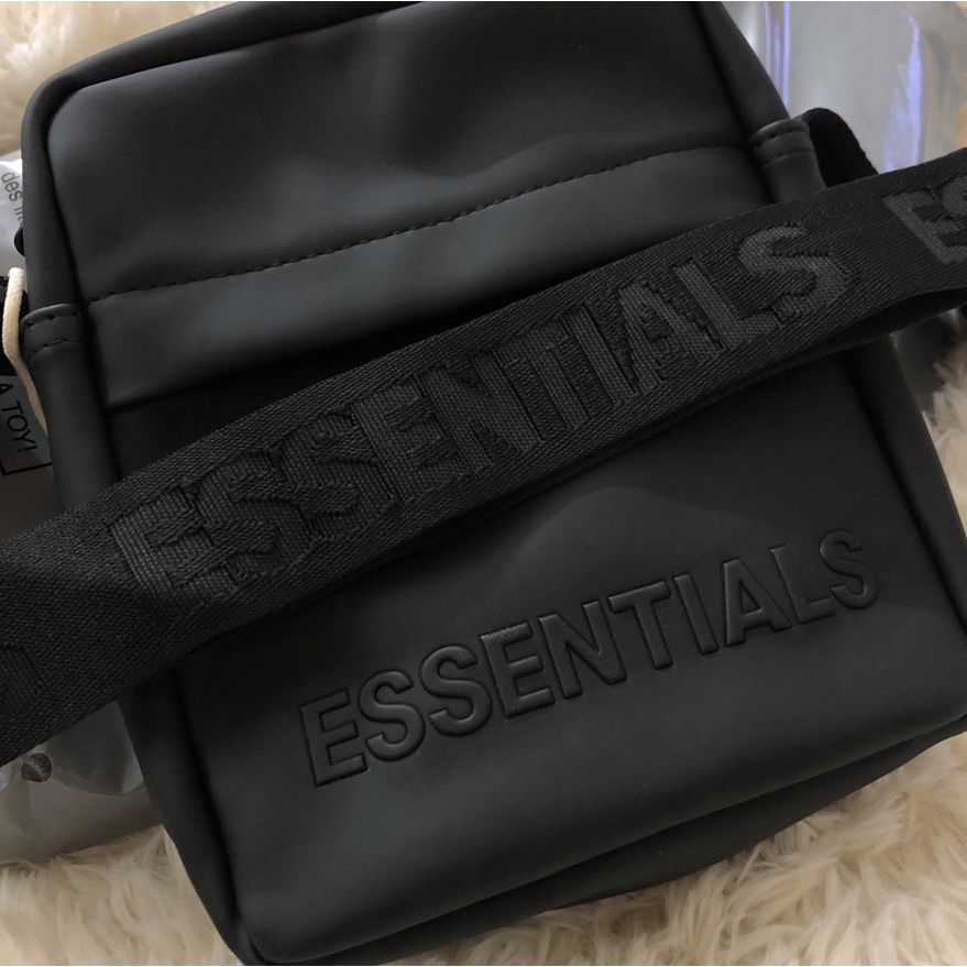 Túi đeo chéo Essentials FOG 7th ,Essentials Fear Of God Bag, Chất liệu Da chống nước, DuSo.LuxuryStreetwear