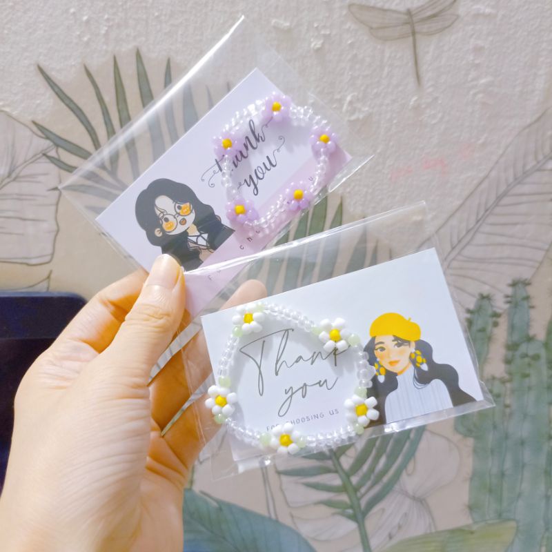 Vòng hoa Daisy màu pastel ngọt ngào đáng yêu