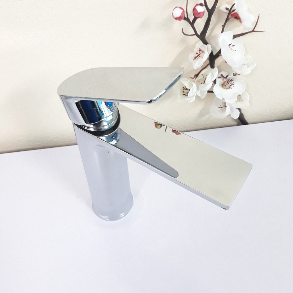Vòi Bồn Rửa Mặt, Lavabo Nóng Lạnh Inox 304 Thân Trụ Cần Gạt Bằng 18cm Mạ Màu Bạc Với Lõi Đồng Cao Cấp