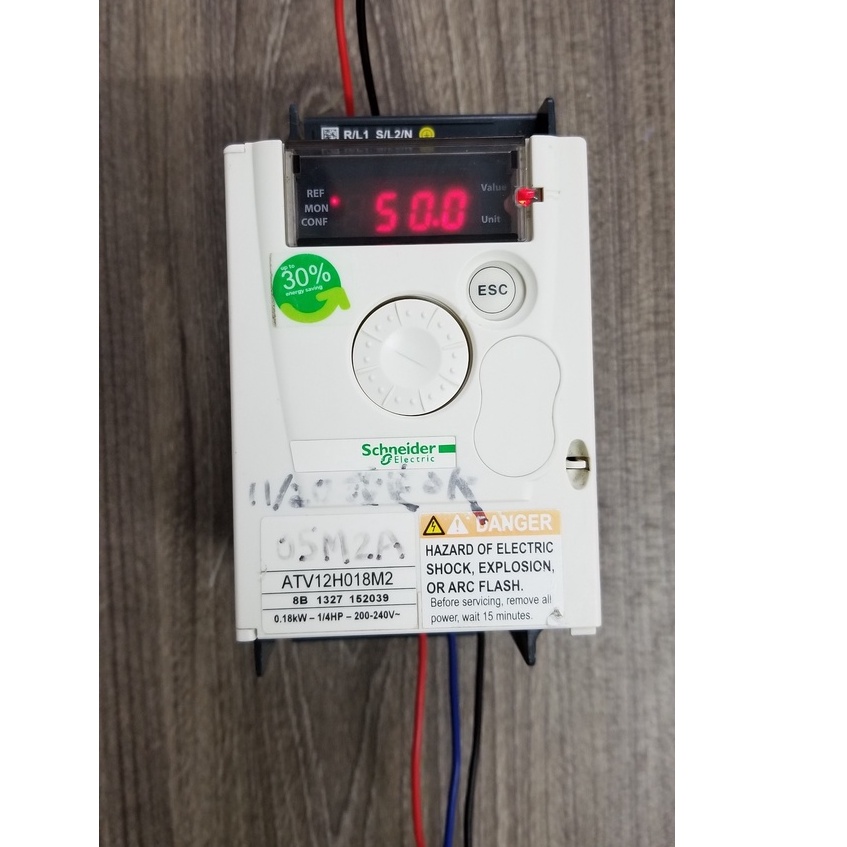 Biến tần Schneider ATV12H018M2 nguồn 1 pha 220VAC 0.2kW