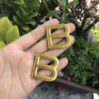 Mạc chữ B trang trí túi