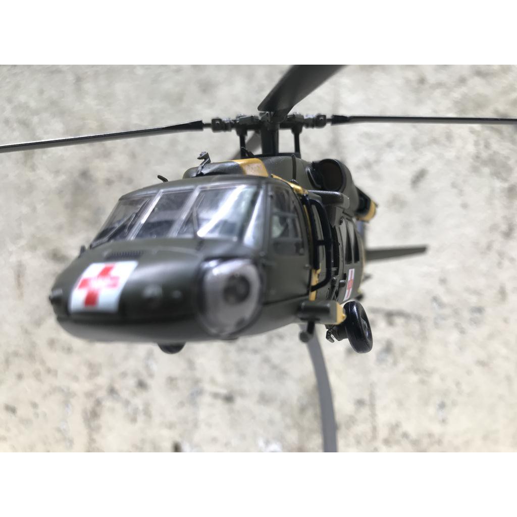 Mô hình máy bay Trực Thăng UH-60 Black Hawk 1:72
