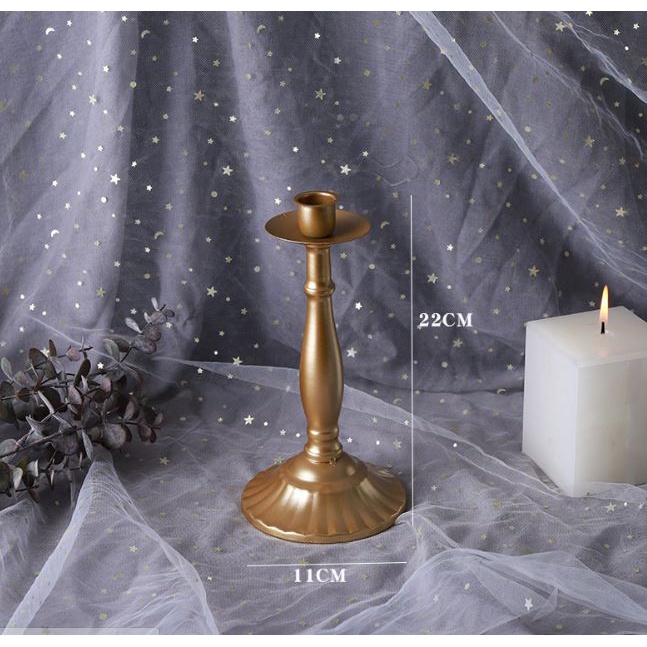 Chân nến trang trí phong cách vintage