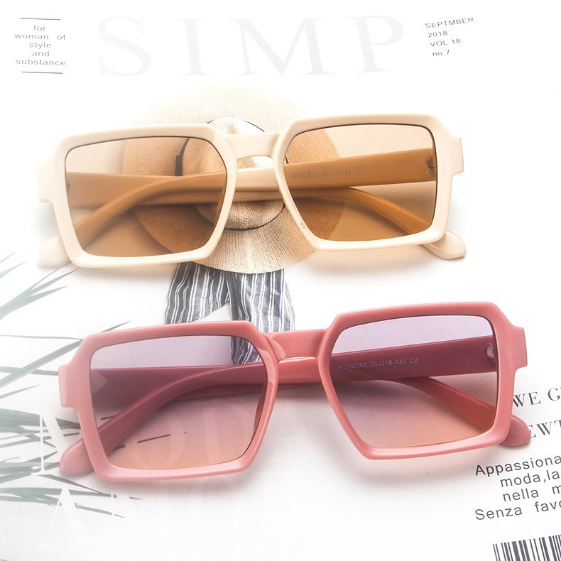 Kính mát thời trang Hàn Quốc cho nữ