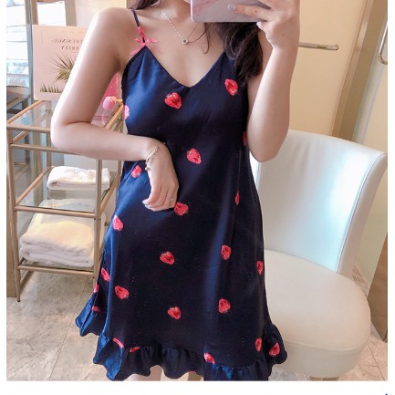 Đầm ngủ lụa hai dây hình quả dâu