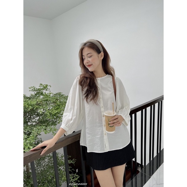 Áo kiểu cổ tròn chiết sau tay lỡ phồng