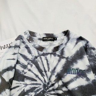 Áo Thun Tie Dye Heart Unisex