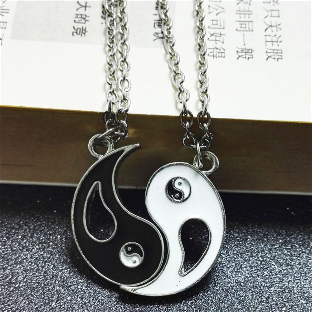 Cặp vòng cổ dây mắt xích mặt hình âm dương trắng đen phong cách unisex