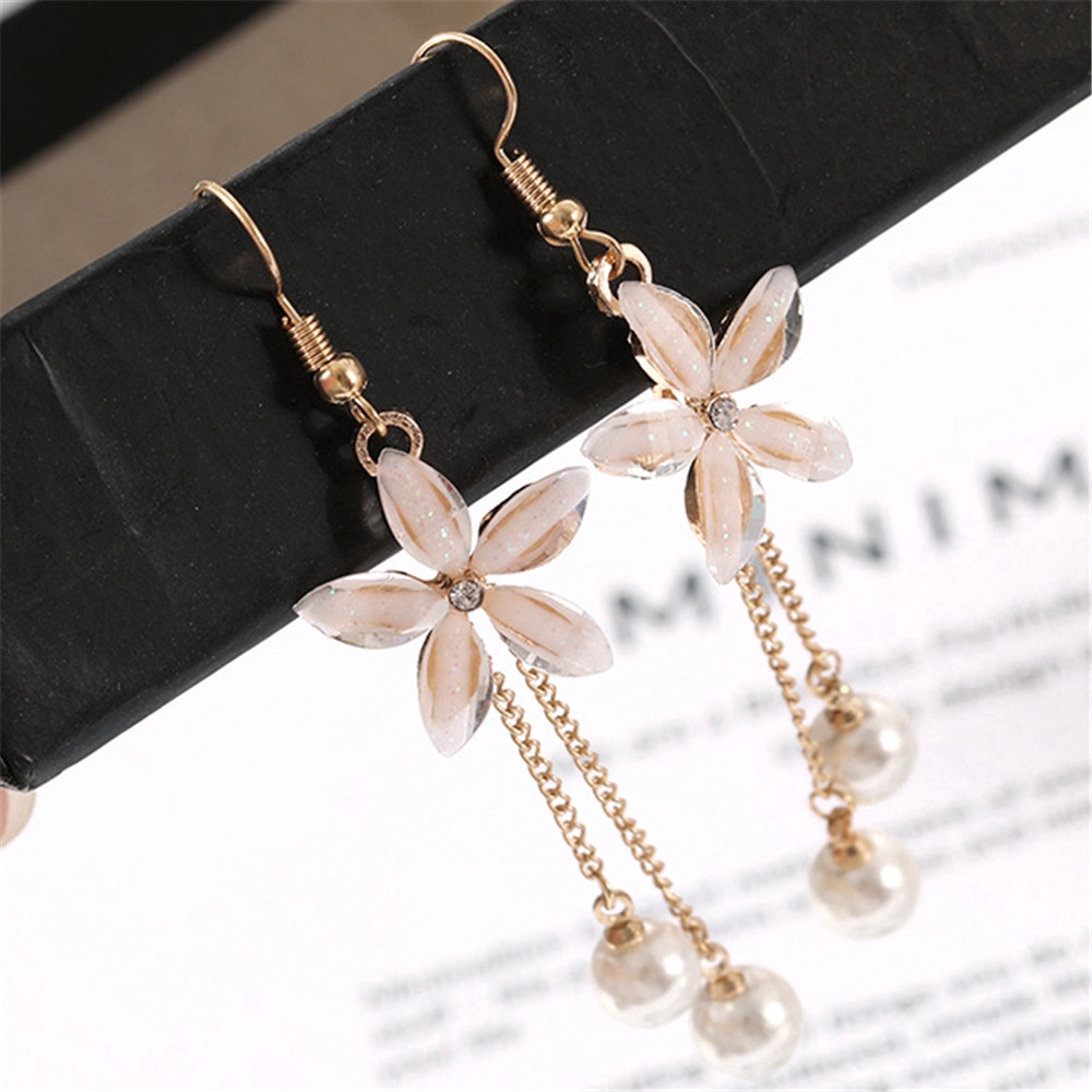 Khuyên tai dáng dài phối hoa thời trang xinh xắn cho nữ