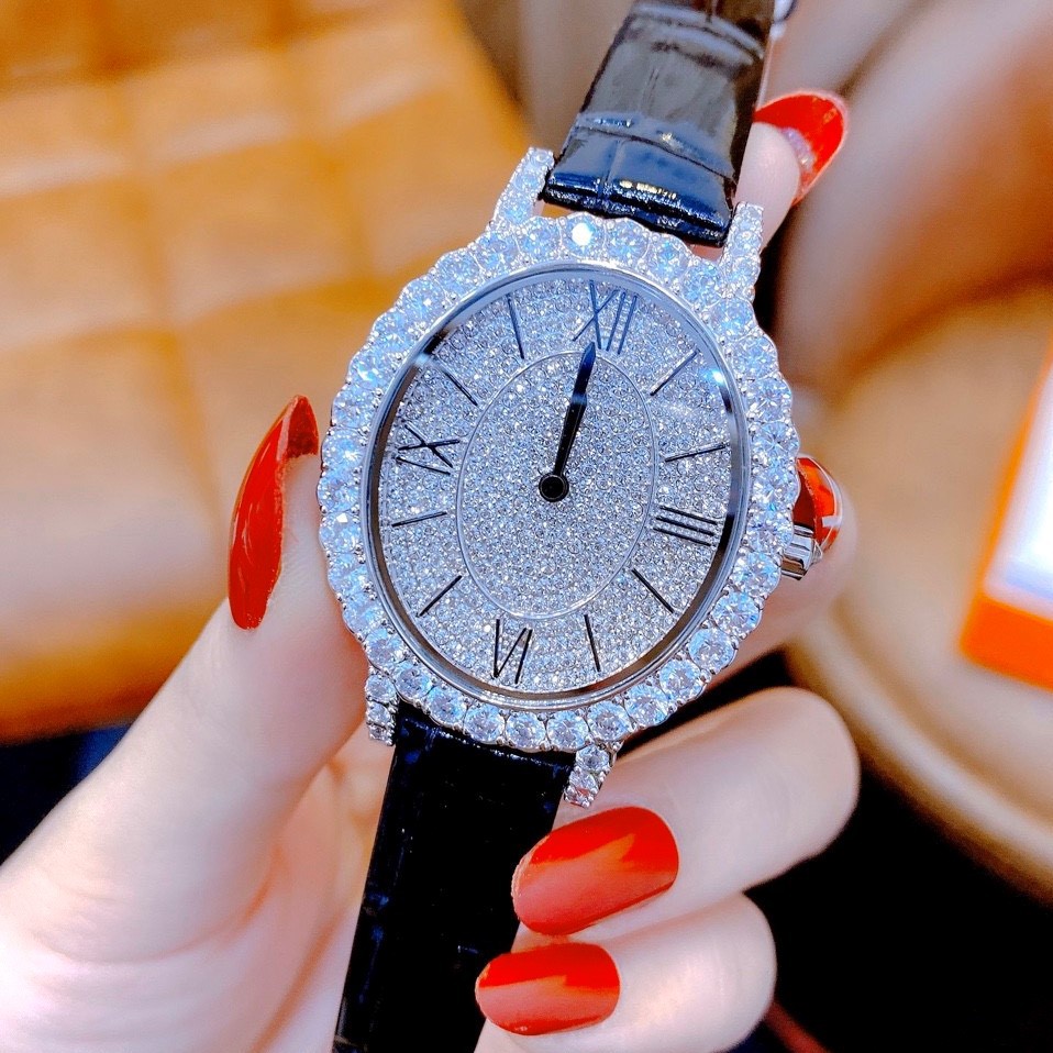 Đồng Hồ Davena Nữ Dây Da Đen 32mm Mặt Oval Đính Đá