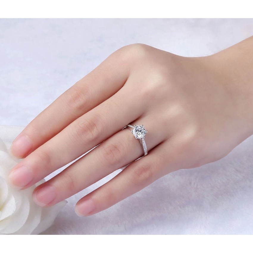 Thời trang sáu móng vuốt vòng S925 bạc cao carbon kim cương nhẫn cho phụ nữ