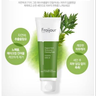 Sữa rửa mặt cho da mụn Fraijour Original Herb WormWood Cleansing foam 150ml