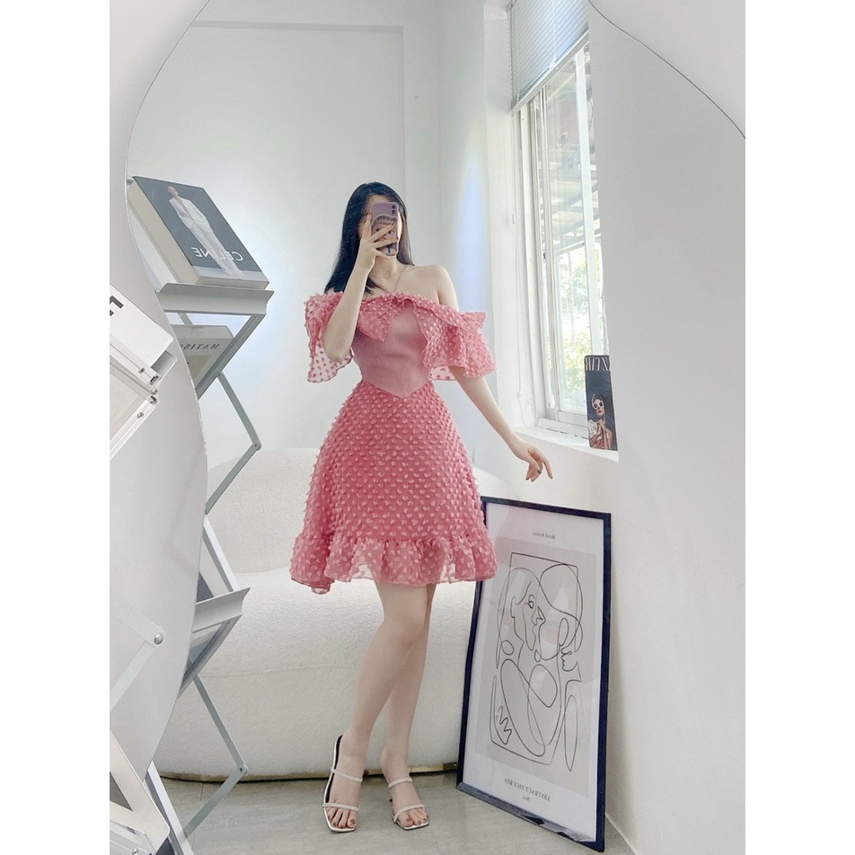 Đầm xoè ren bông nổi dây cổ yếm trễ bẹt rớt vai tay ngắn bồng hồng hở lưng công chúa tiểu thư ulzzang
