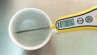 Nhiệt kế pha sữa
