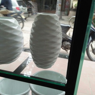 Lọ hoa trắng sứ Bát Tràng