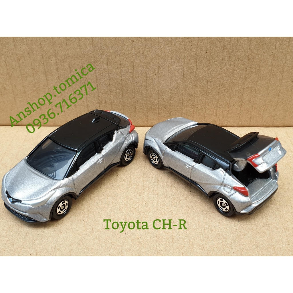 Mô hình xe Toyota CH-R màu xám bạc tomica Nhật bản