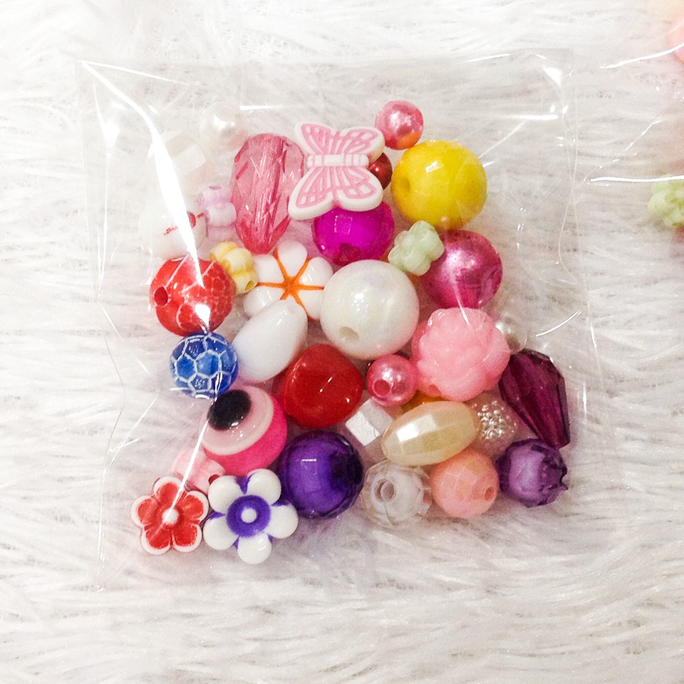 Combo gói hạt cườm nhựa nhiều màu đủ kiểu dáng dễ thương,bộ xỏ vòng cho bạn gái siêu cute