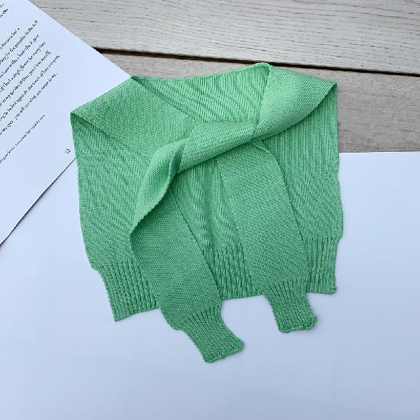 Khăn choàng cổ dệt kim thời trang xinh xắn cho bé