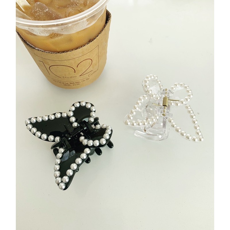 CHUNI Store Kẹp tóc hình butterfly bướm đính pearl mang phong cách Hàn Quốc. Made in Korea