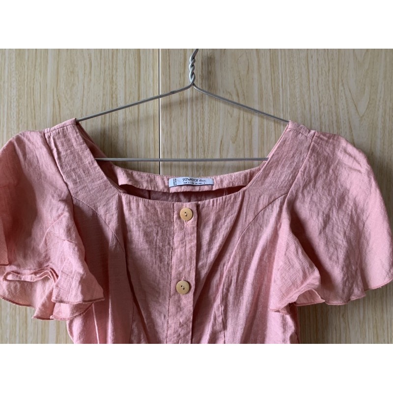 Áo sơmi croptop hồng 92wear cổ thuyền