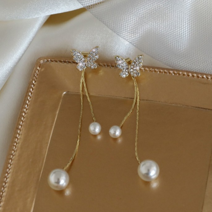 Hoa Tai Dáng Dài Hình Bướm Đính Ngọc Trai Phong Cách Retro 2023