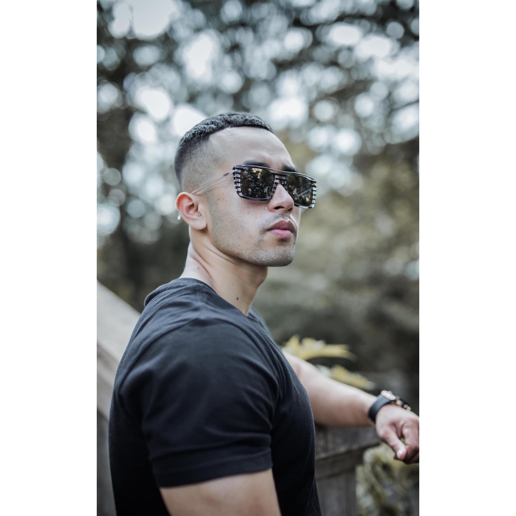 Kính đeo Hugo Boss mẫu mới onweb 🇺🇸 | BigBuy360 - bigbuy360.vn