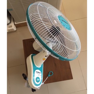 QUẠT TREO SENKO T1682
