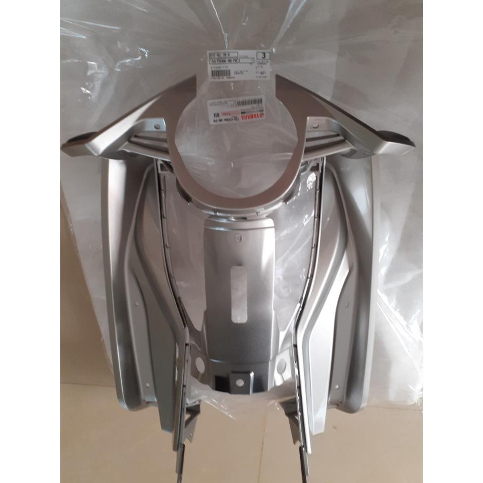 Ốp ổ khóa  Exciter 2006 - 2010 bạc