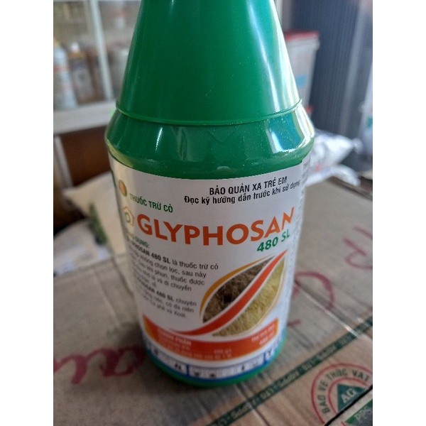 Glyphosal diệt cỏ tận gốc,lưu dẩn sâu xuống gốc,ngăn có cỏ có lại, 1 chai phun 100m2