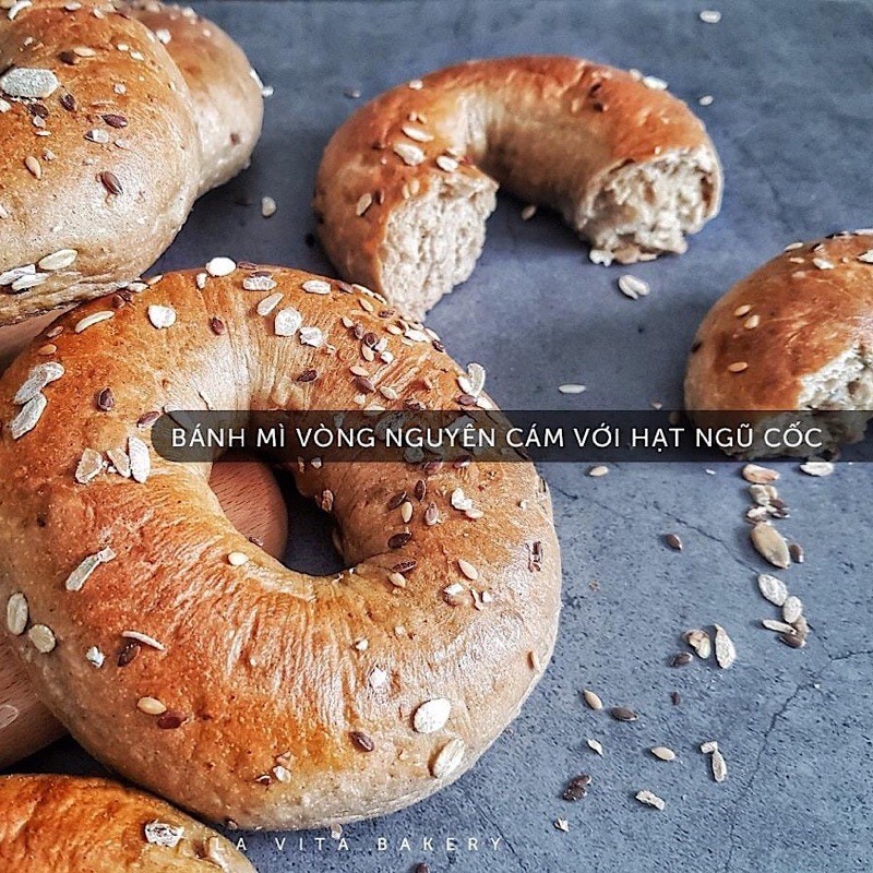 Bánh Mì Vòng Ngũ Cốc Nguyên Cám