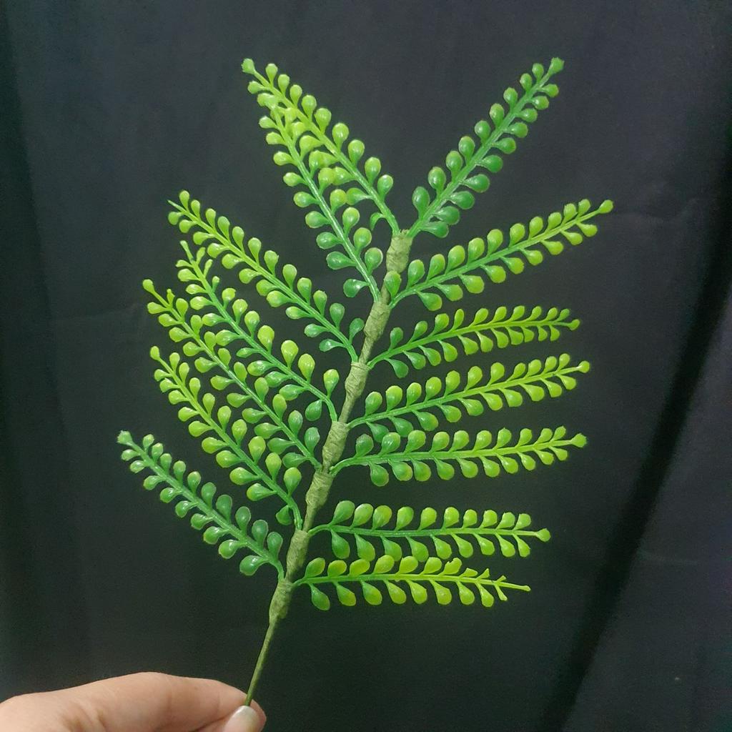Lá phượng bằng nhựa