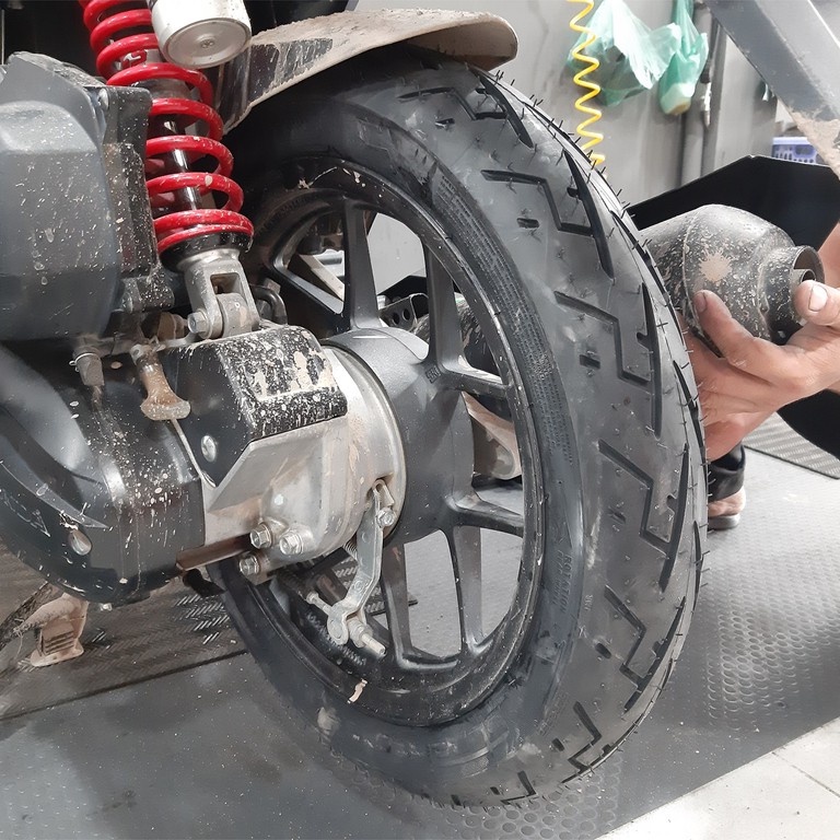 Vỏ xe Aspira Stretto 80/90-14 hoặc 90/90-14 hoặc 100/80-14