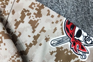 Áo thun camo